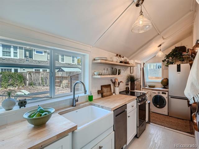 407 W 1st Avenue