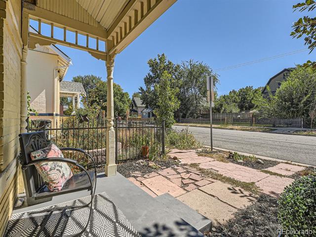 407 W 1st Avenue