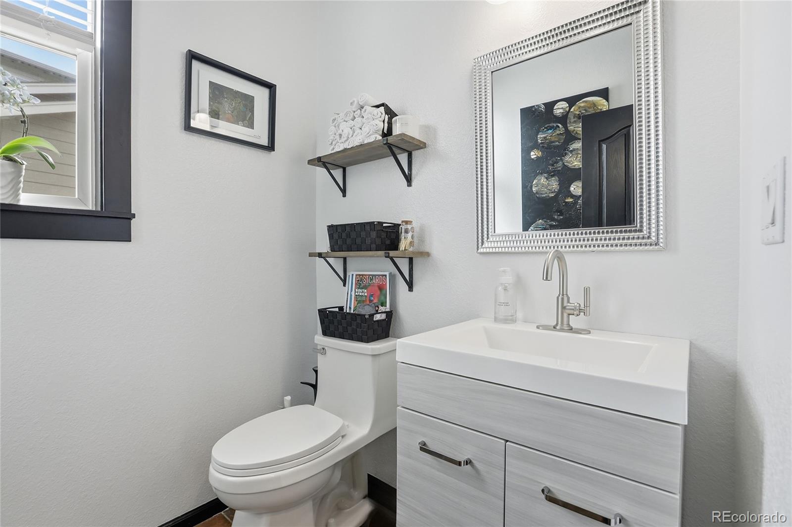 10059 Southlawn Circle