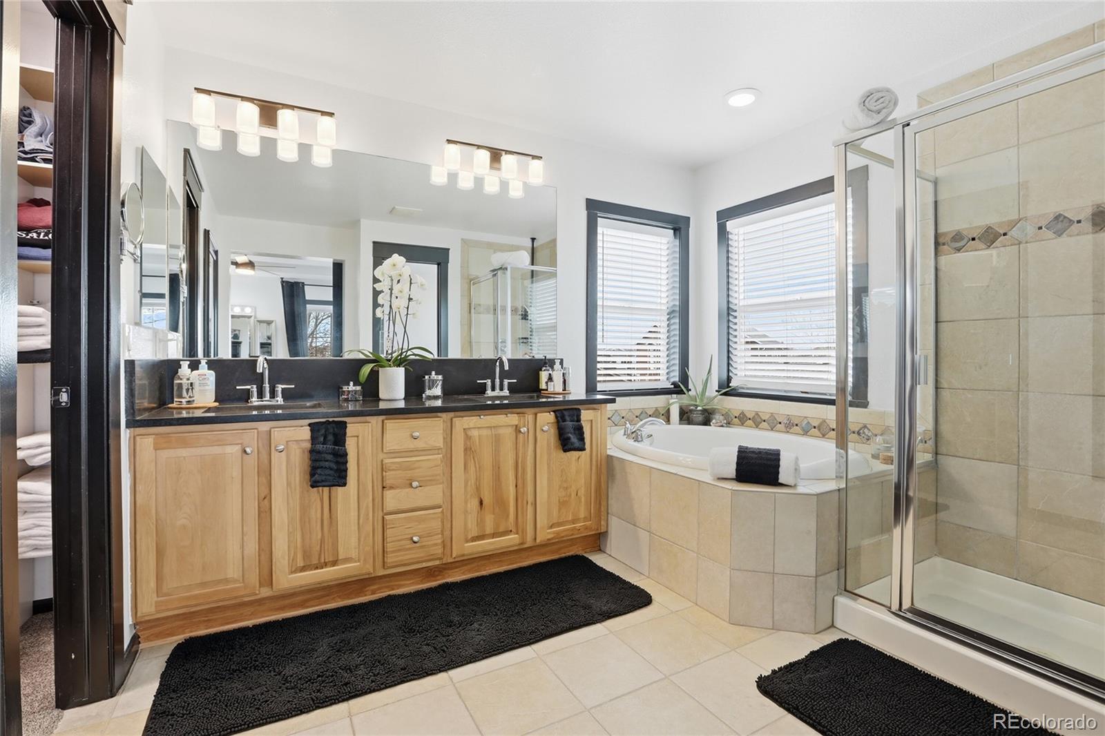 10059 Southlawn Circle