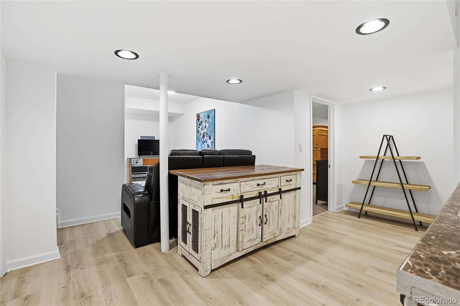 10059 Southlawn Circle