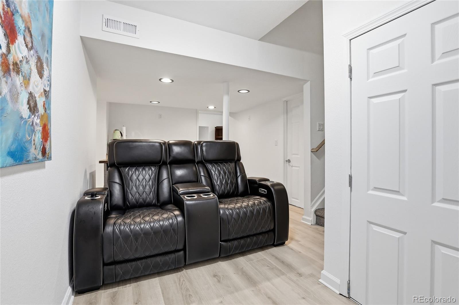 10059 Southlawn Circle