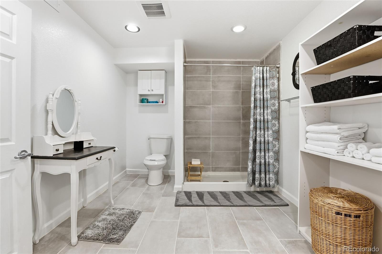 10059 Southlawn Circle