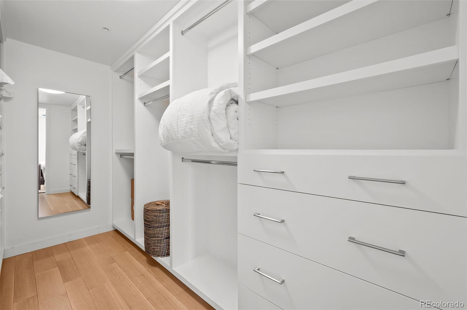 1750 Wewatta Street Unit: 1201