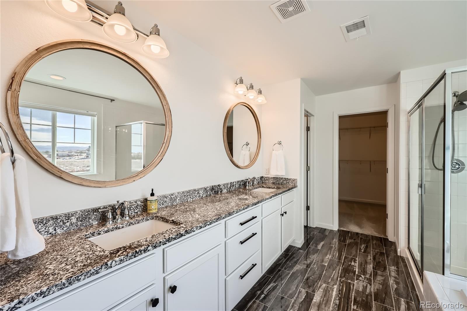 3643 White Rose Loop