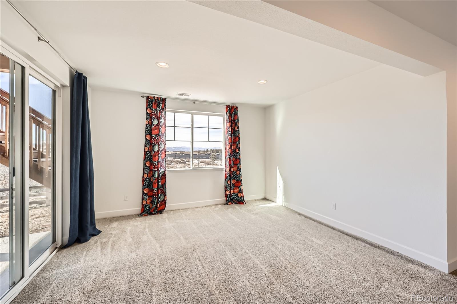 3643 White Rose Loop