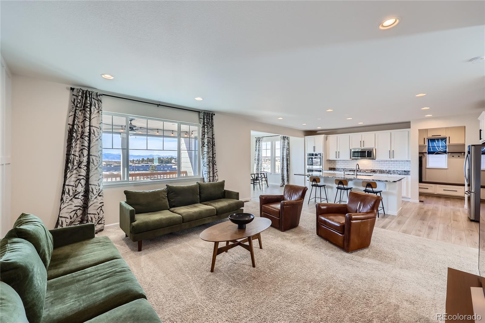 3643 White Rose Loop