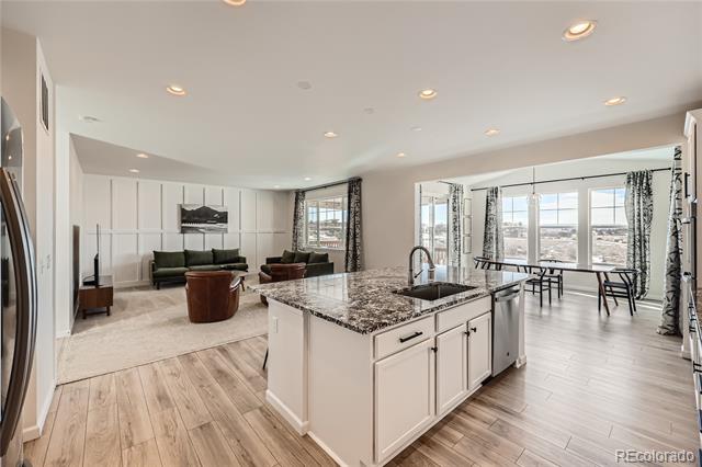 3643 White Rose Loop