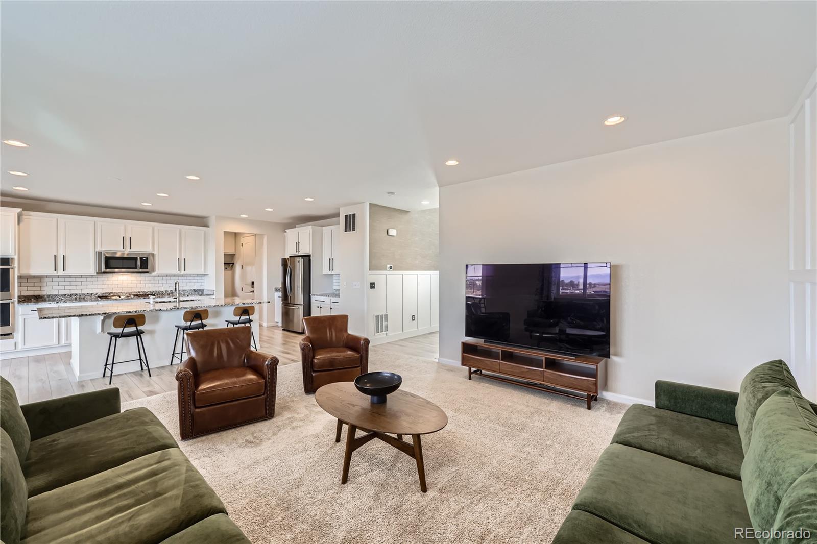 3643 White Rose Loop