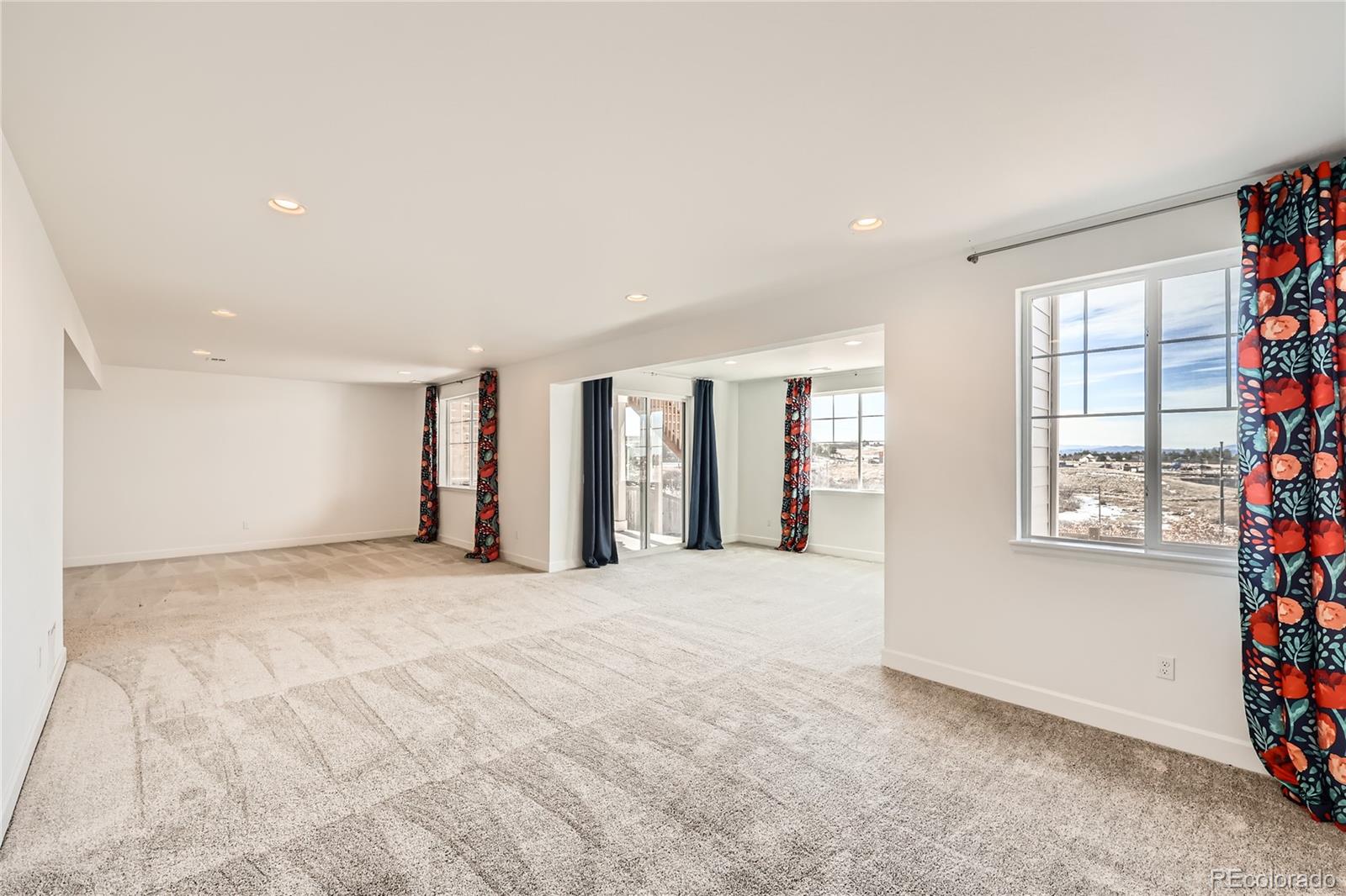 3643 White Rose Loop