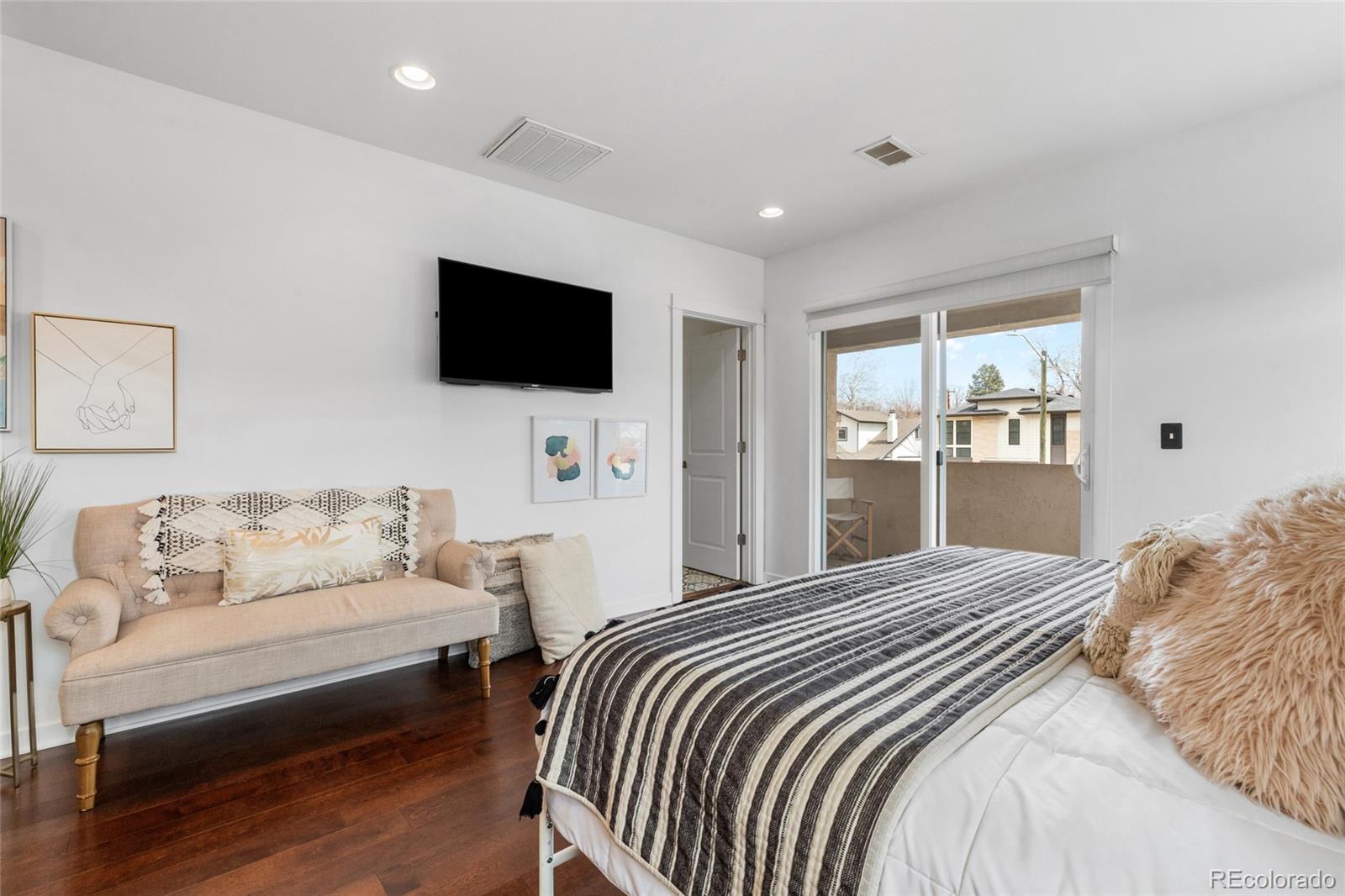 449 S Humboldt Street