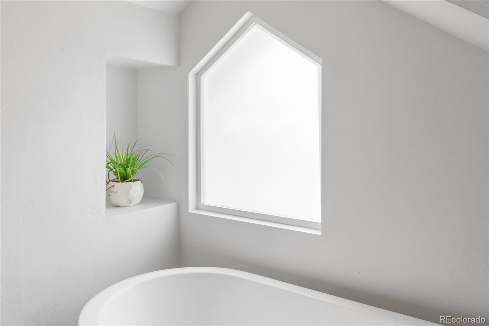 449 S Humboldt Street