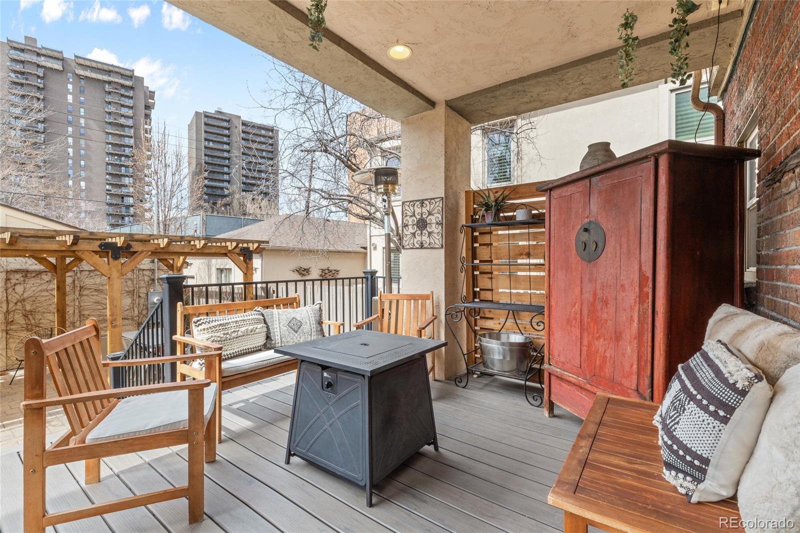 449 S Humboldt Street