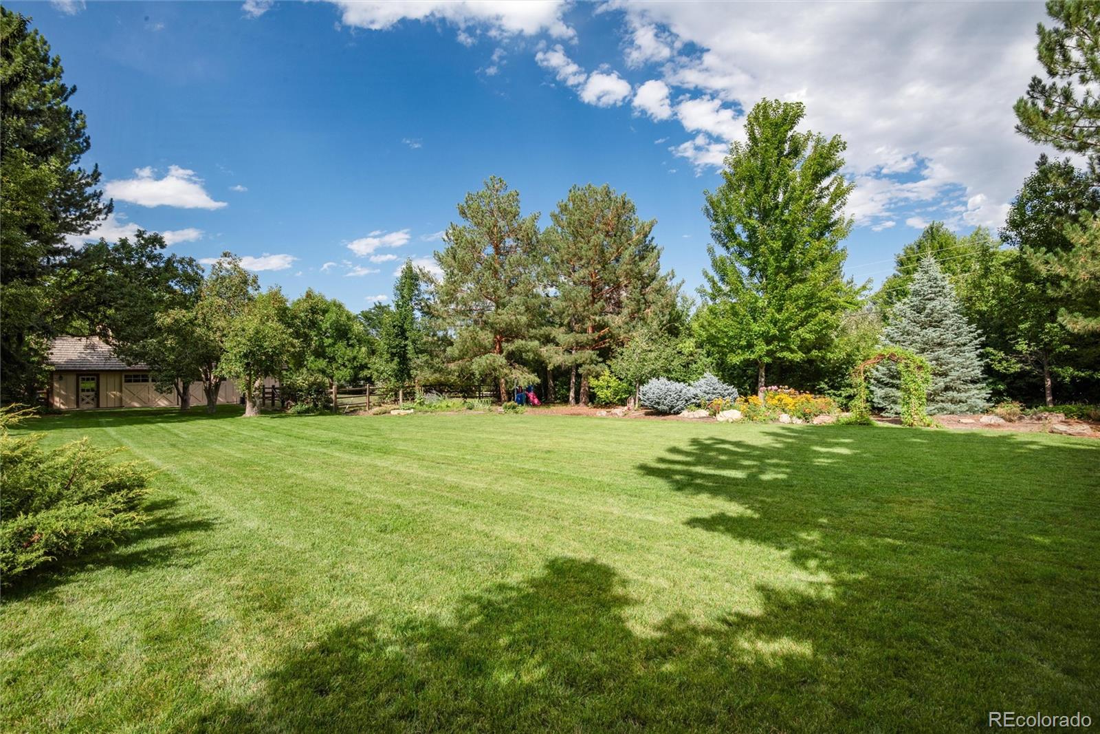 8 Meadowview Lane
