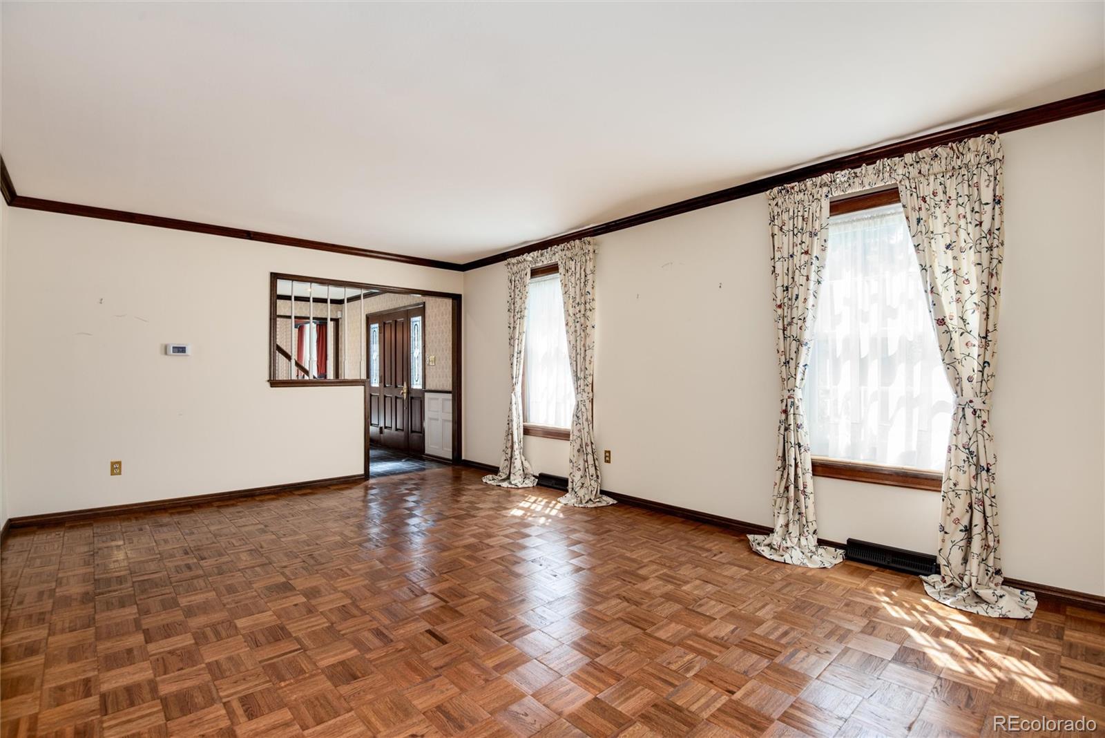 8 Meadowview Lane