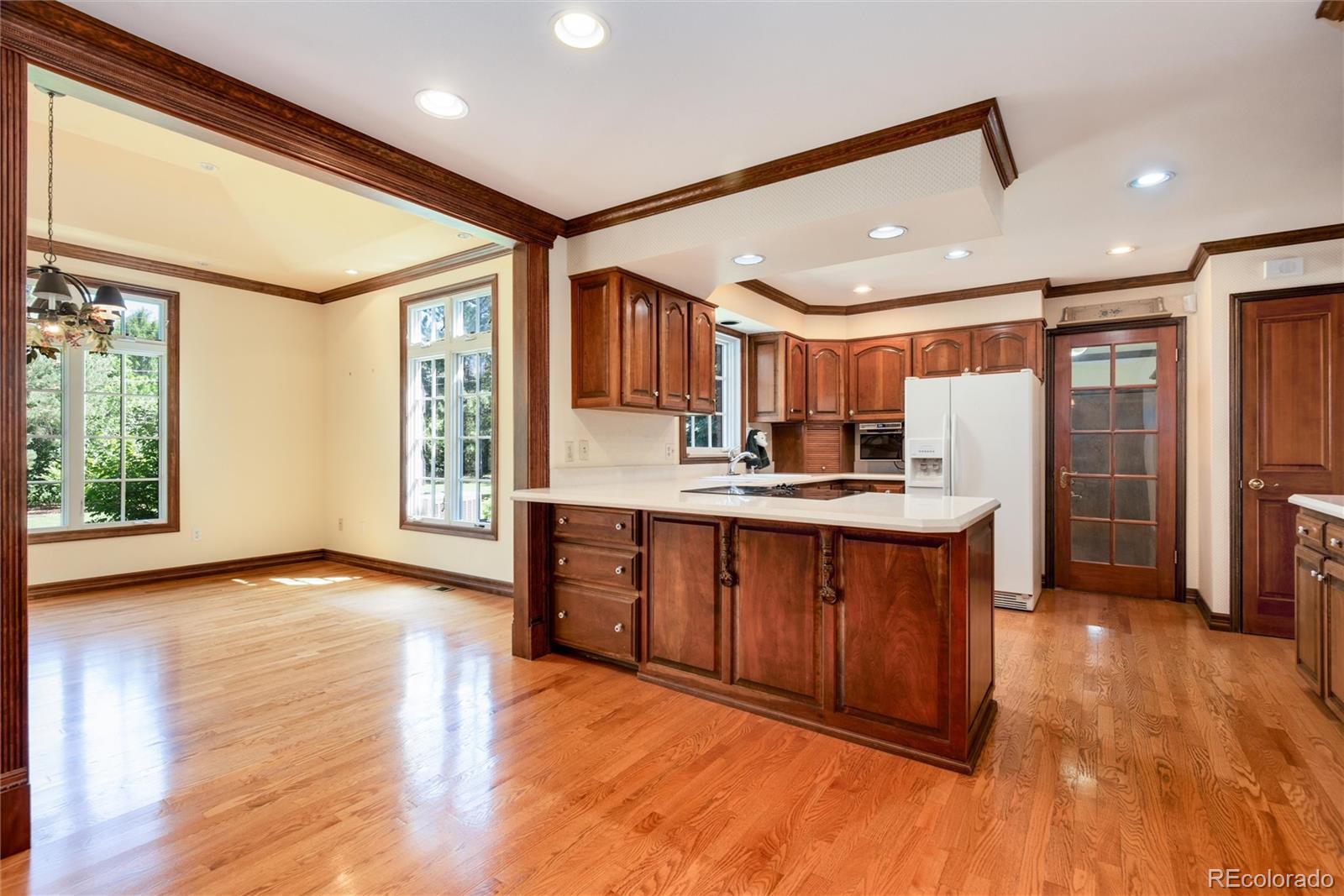 8 Meadowview Lane