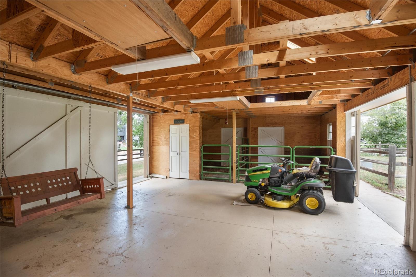 8 Meadowview Lane
