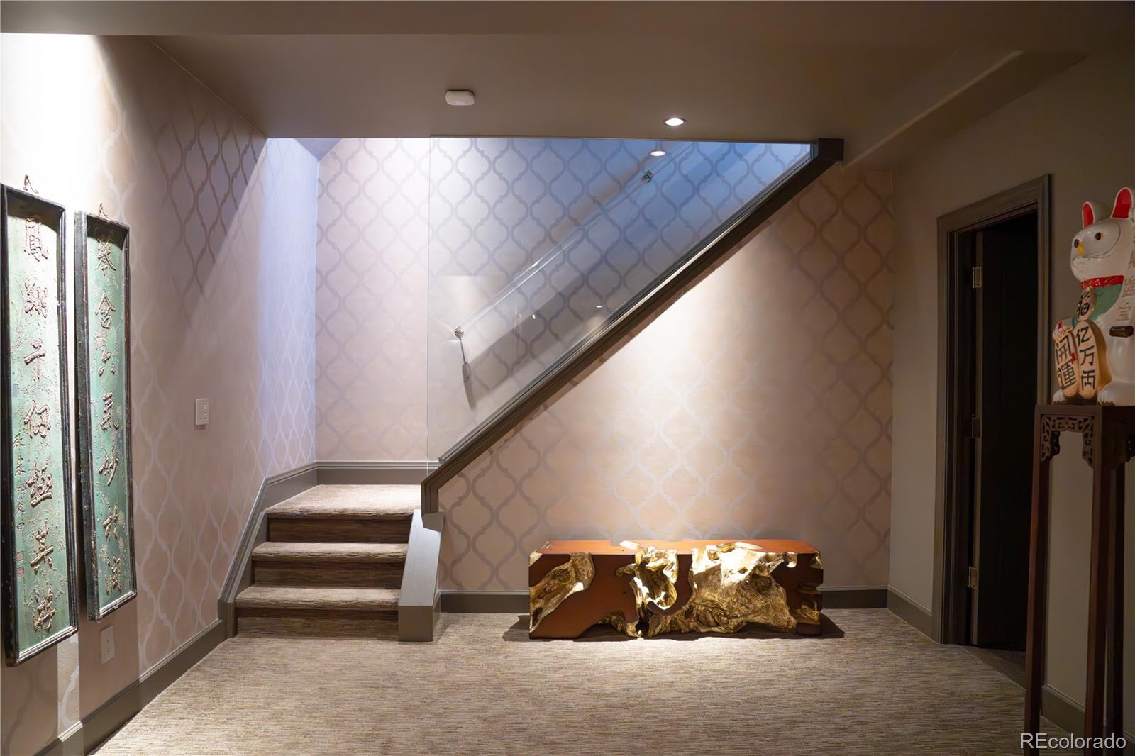 190 S Glencoe Street