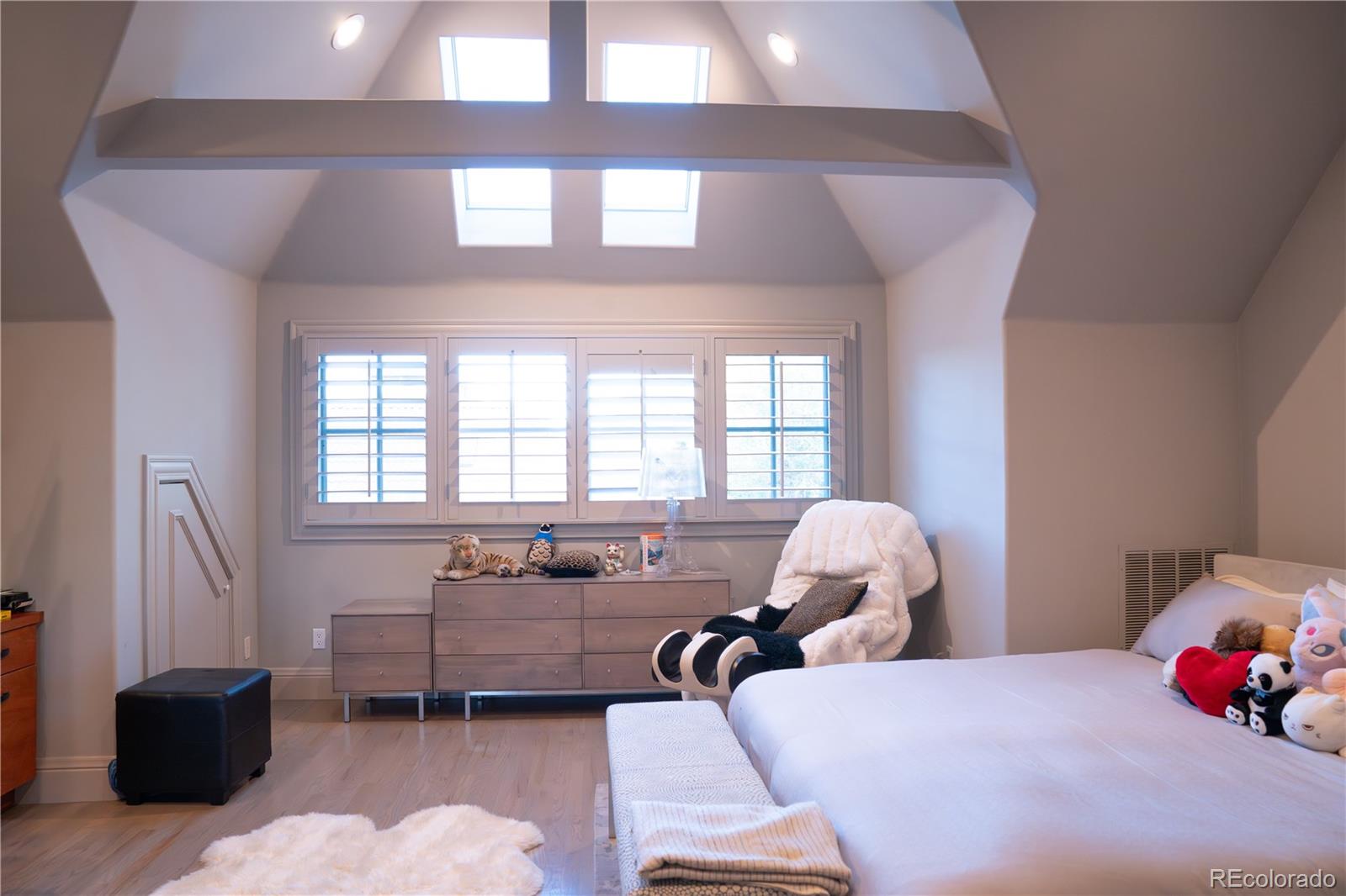 190 S Glencoe Street