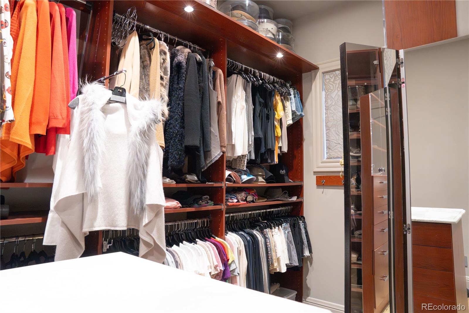 190 S Glencoe Street