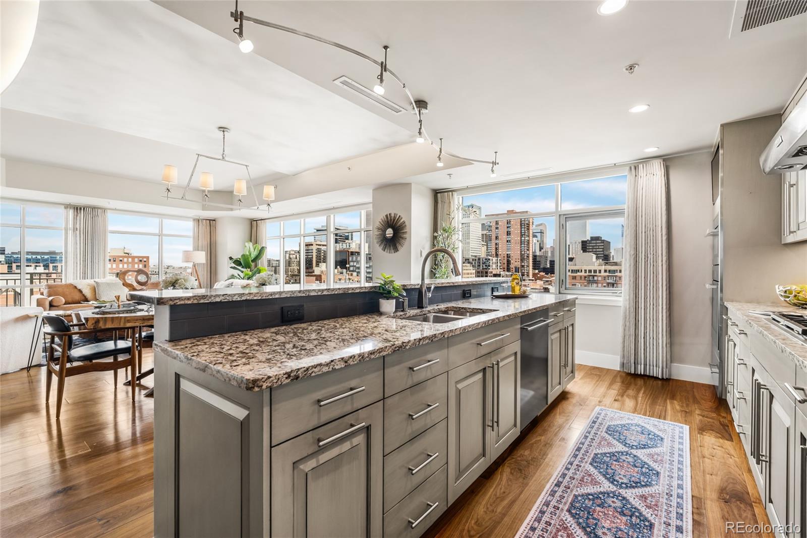 1411 Wynkoop Street Unit: 806