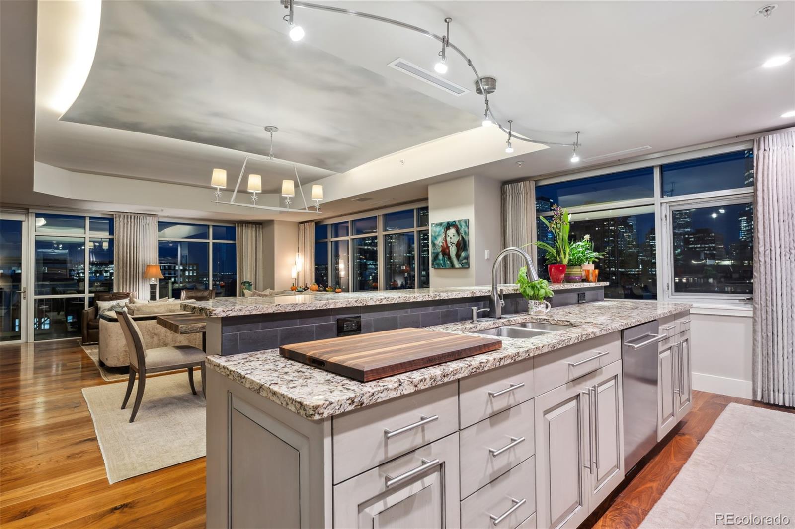 1411 Wynkoop St, Unit: 806