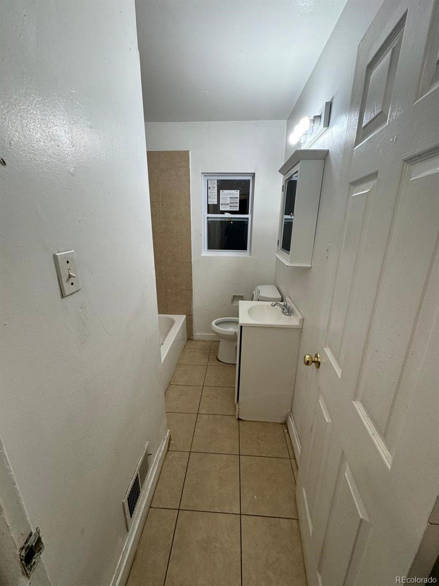 4128 W Kentucky Avenue