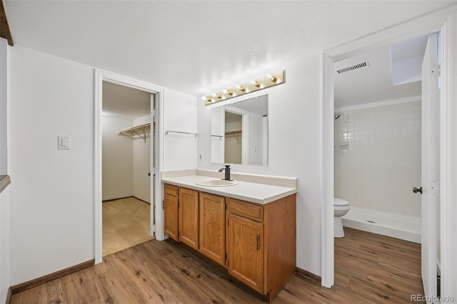 8621 E Yale Ave Unit: F