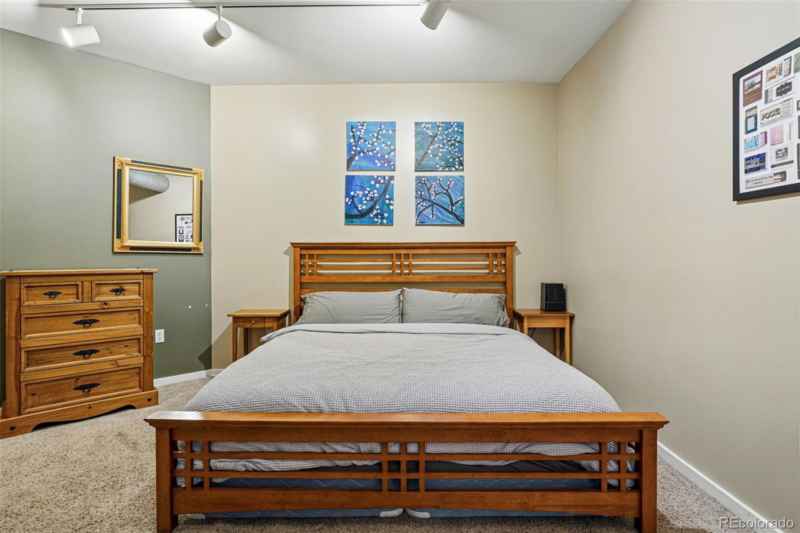 2400 N Broadway Unit: 4