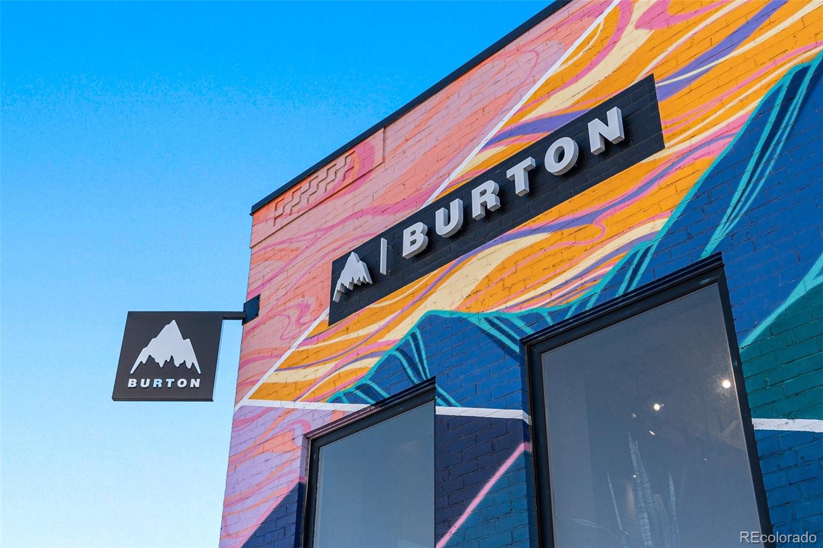 2400 N Broadway Unit: 4