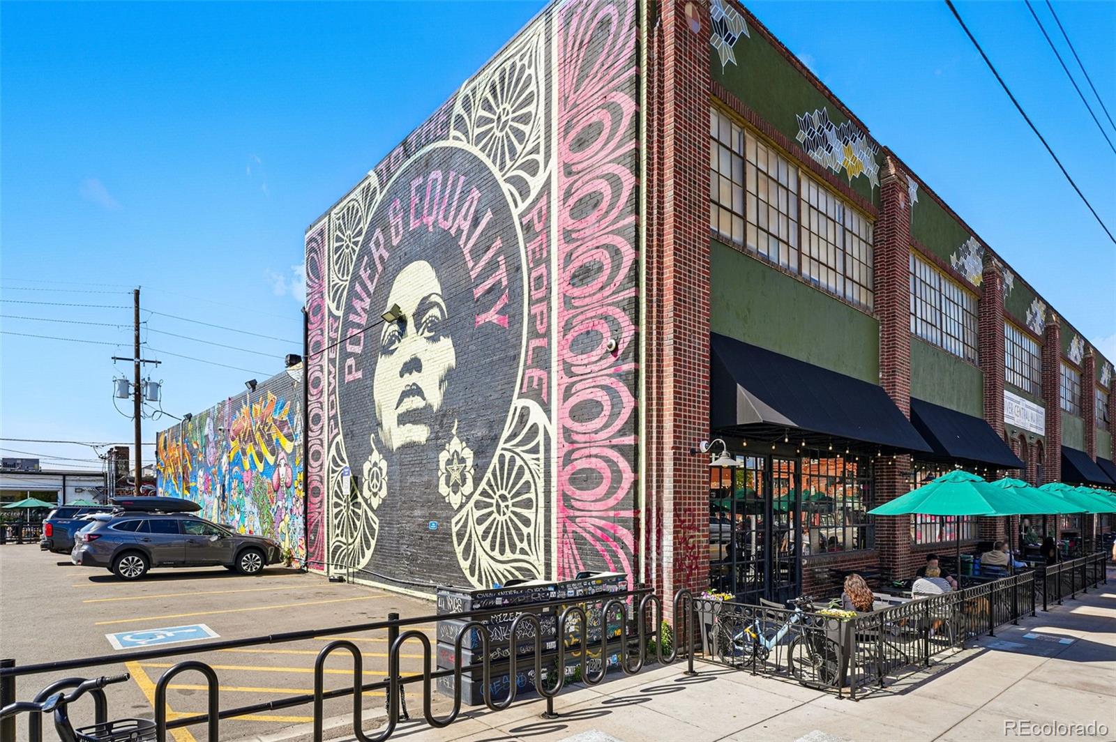 2400 N Broadway Unit: 4