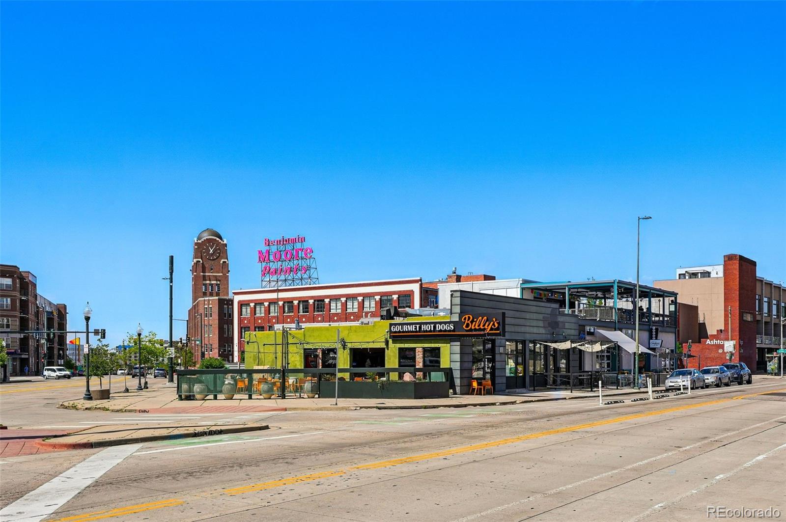 2400 N Broadway Unit: 4