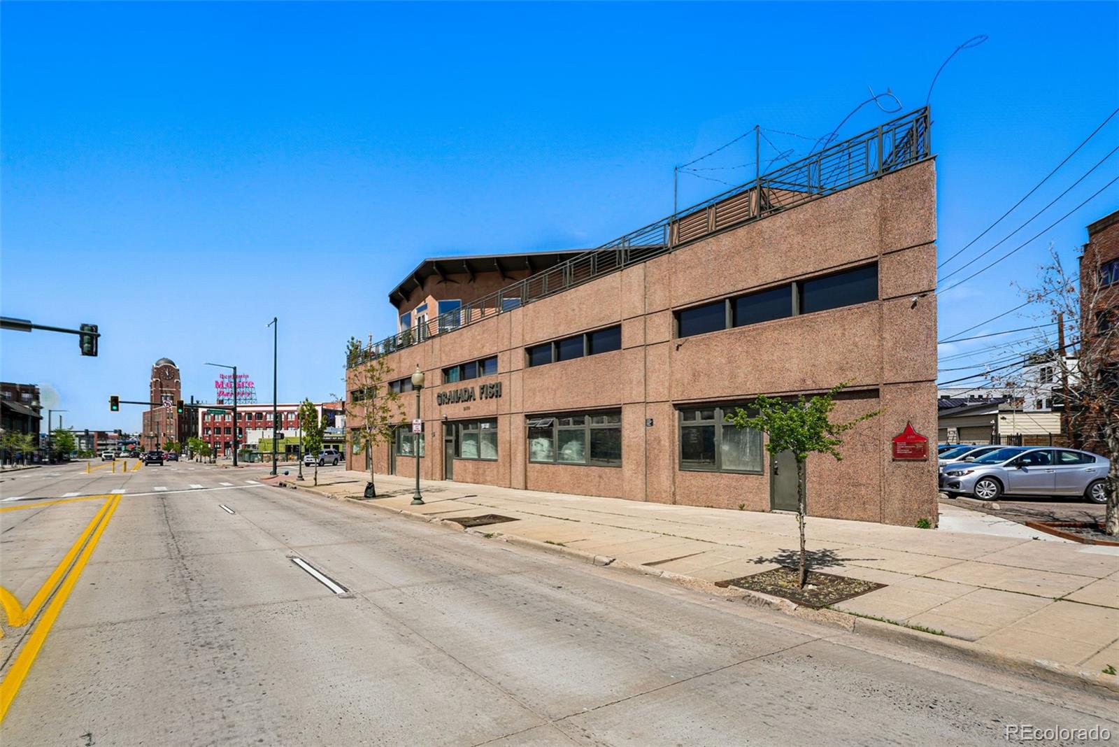 2400 N Broadway Unit: 4