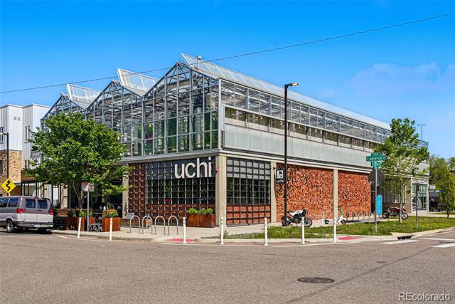 2400 N Broadway Unit: 4