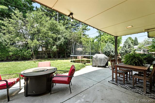 2657 S Linden Court