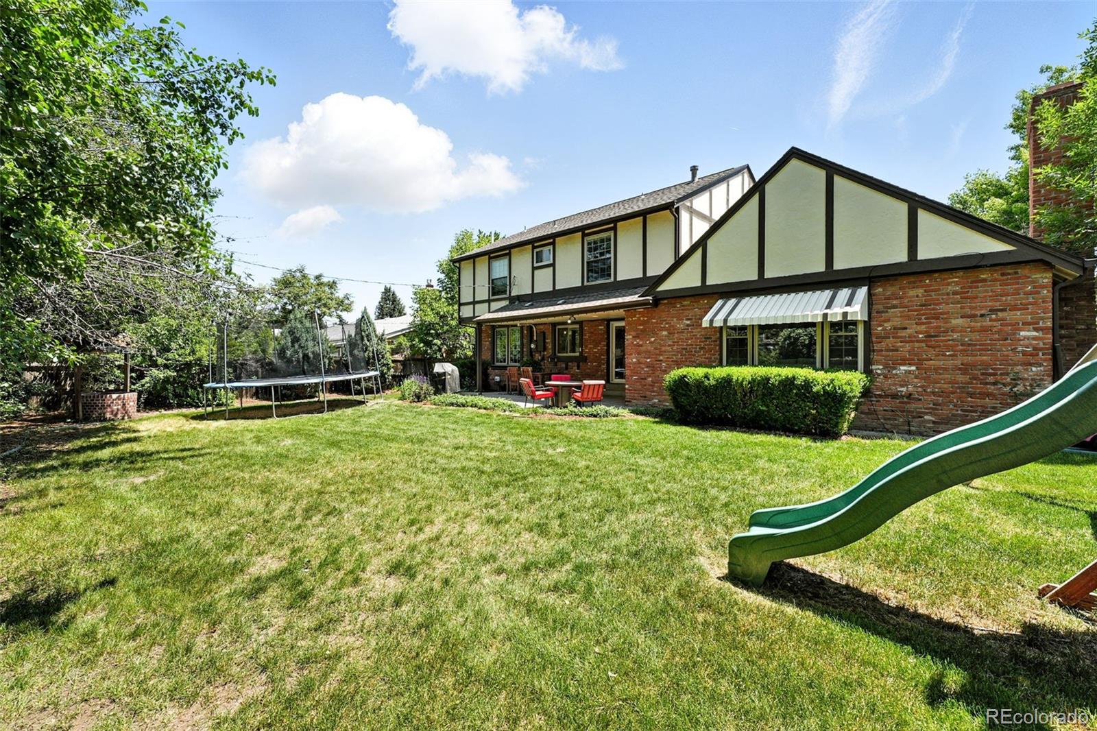 2657 S Linden Court