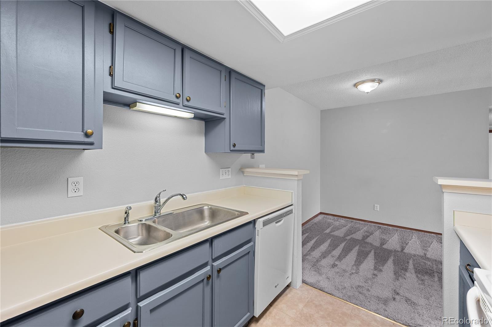 8225 Fairmount Drive Unit: 5-101
