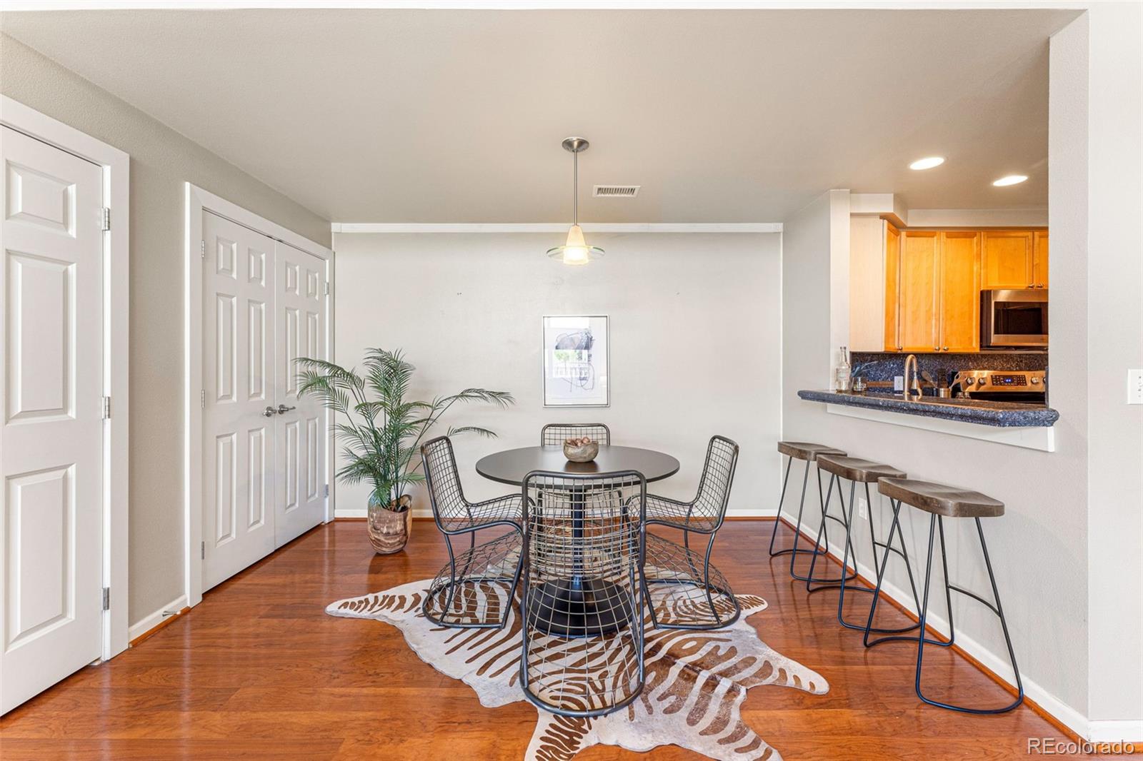 2808 Syracuse Street Unit: 216