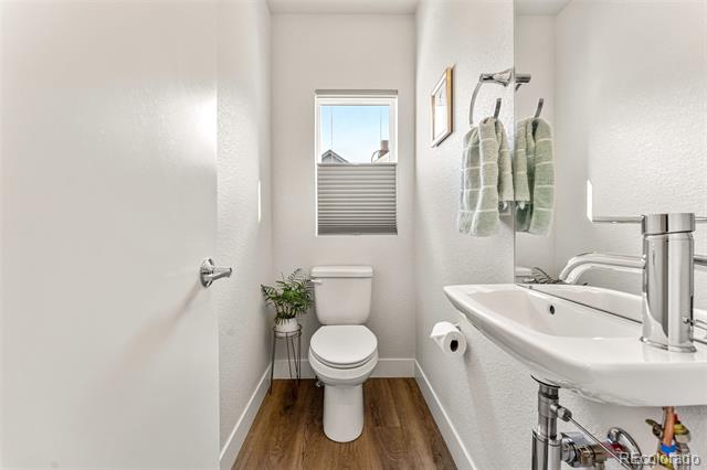 3511 W 63rd Place