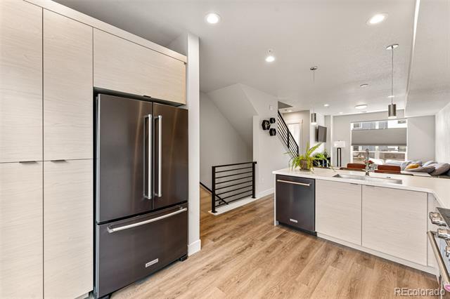 3511 W 63rd Place