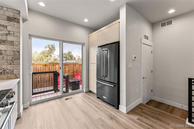 3511 W 63rd Place