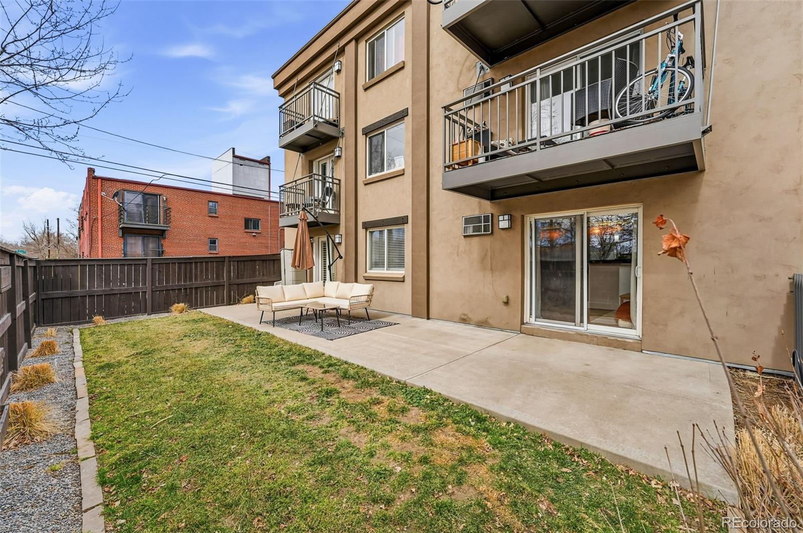 195 S Pennsylvania Street Unit: 107
