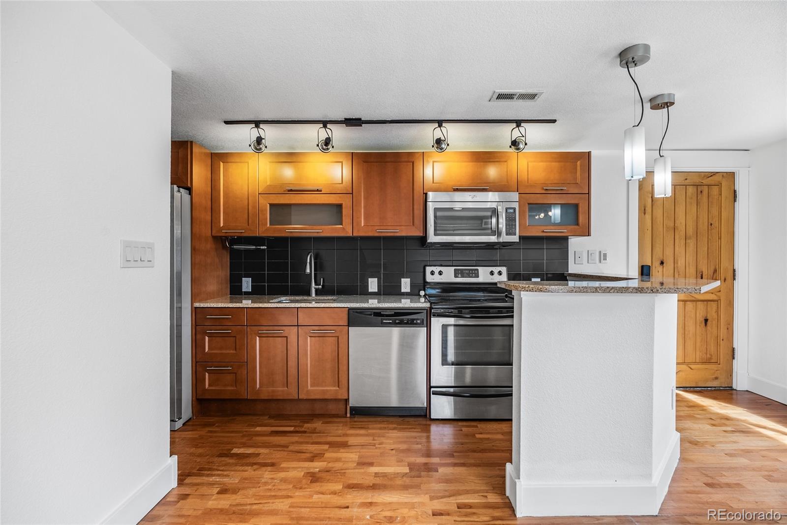 195 S Pennsylvania Street Unit: 107