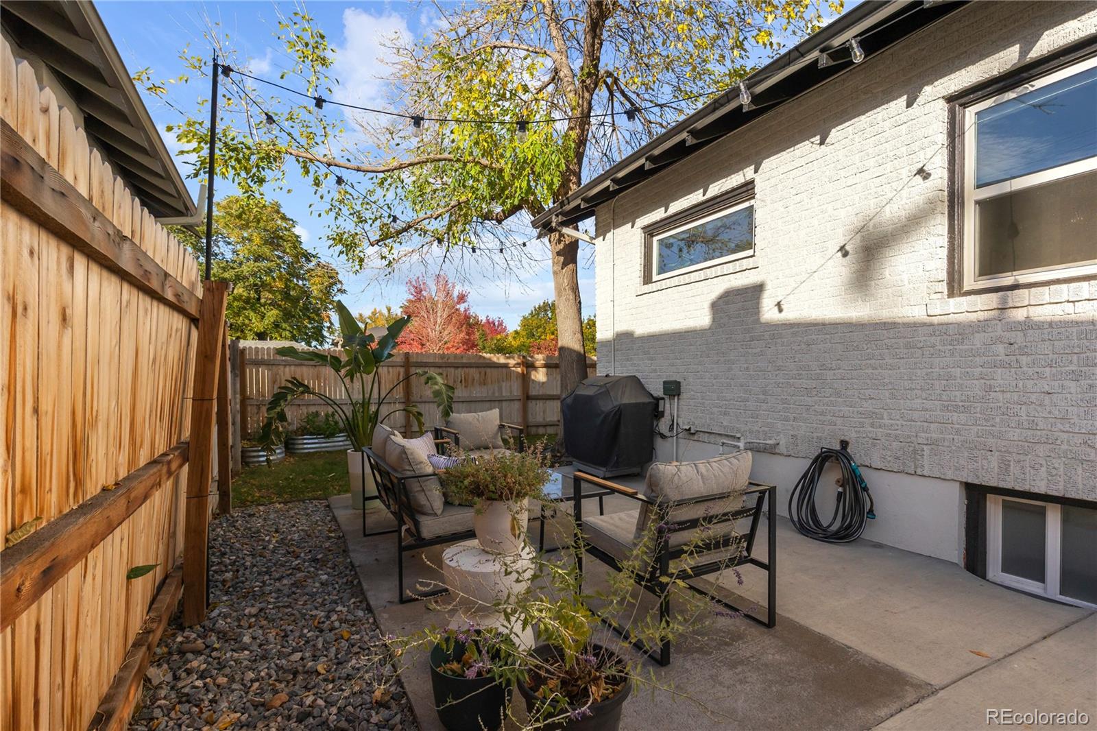 2289 N Glencoe Street