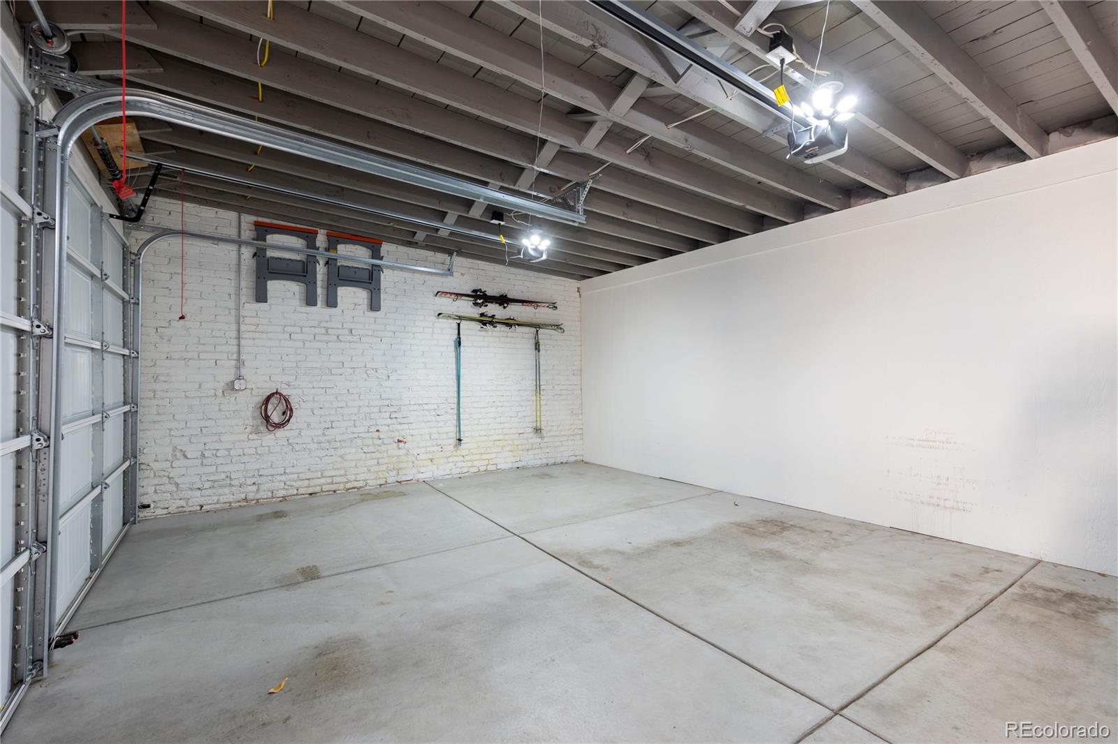 2289 N Glencoe Street