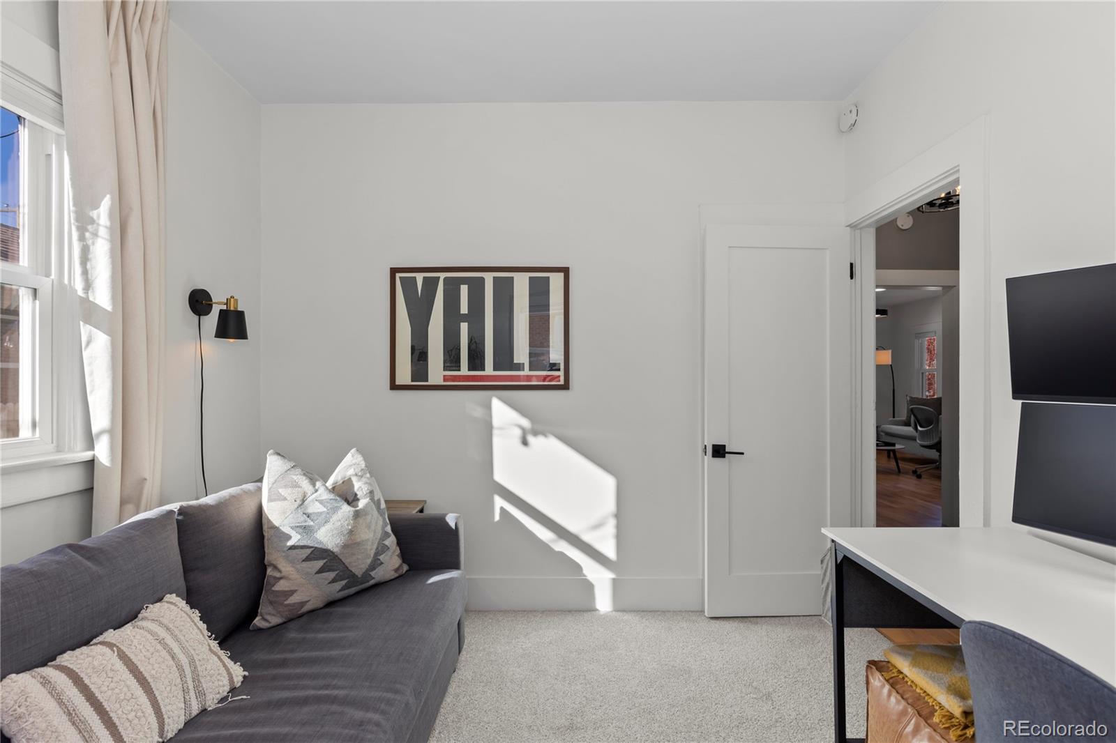 2289 N Glencoe Street