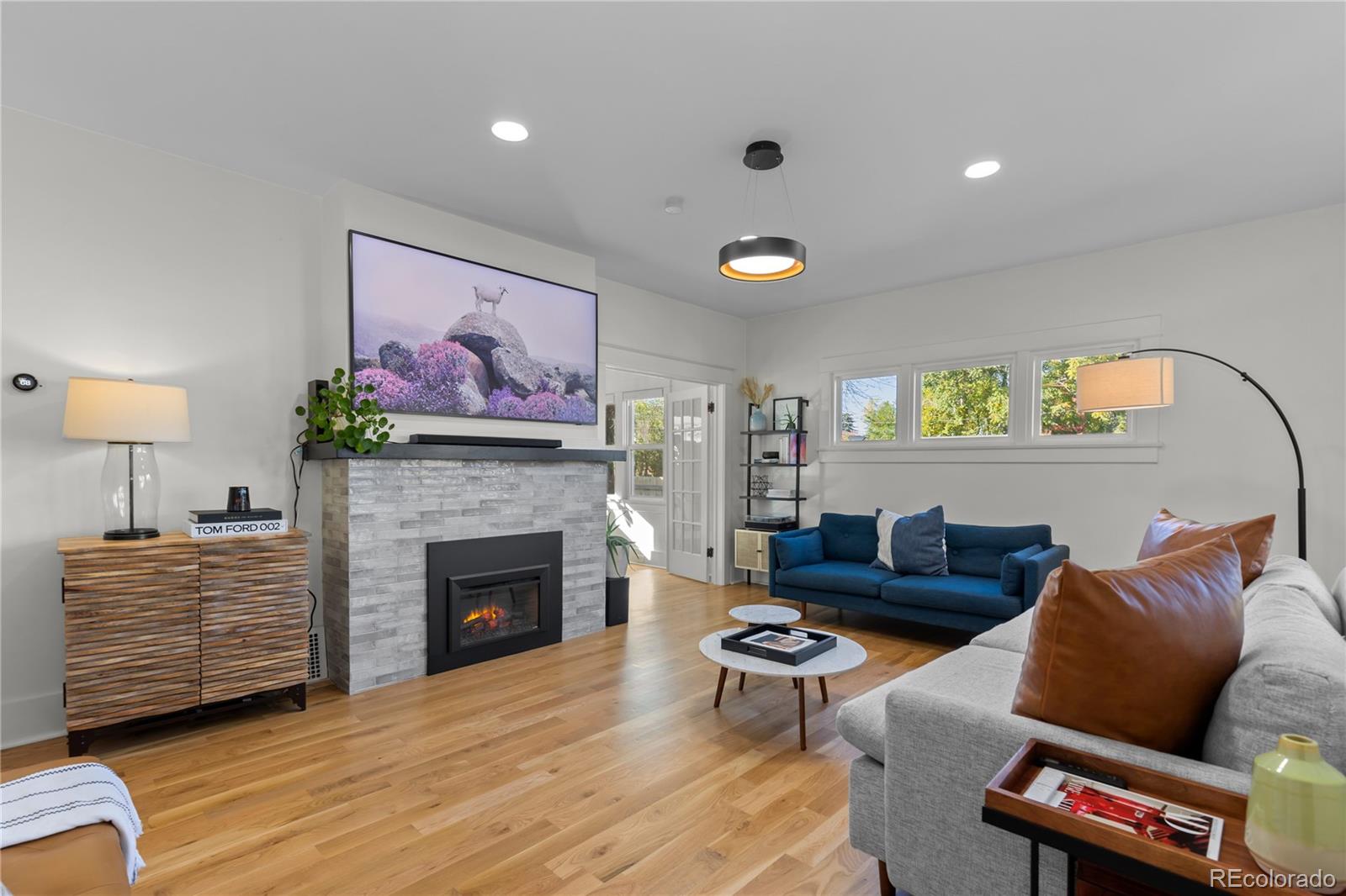 2289 N Glencoe Street