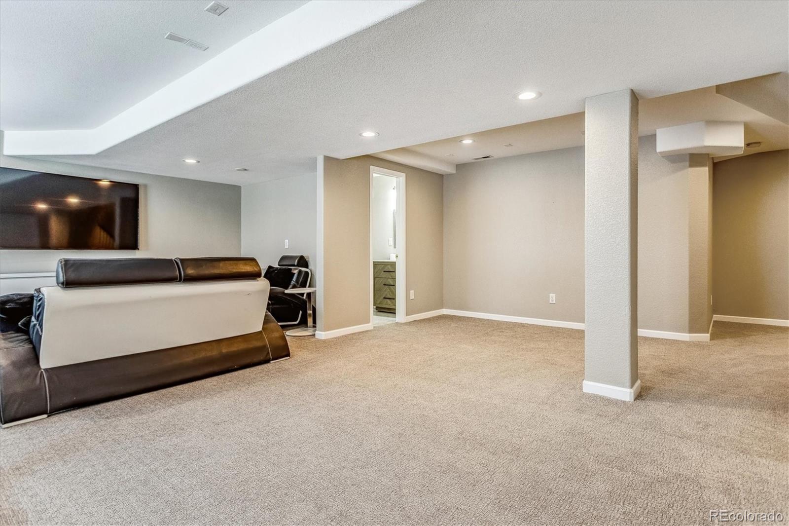 17734 E Oakwood Place