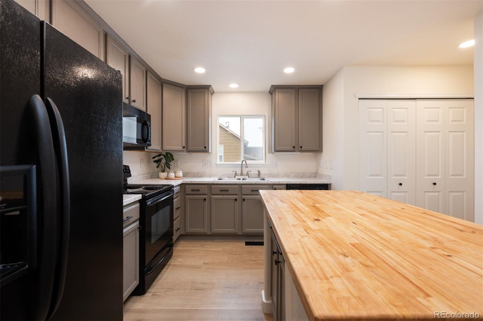 3935 Nordland Trail