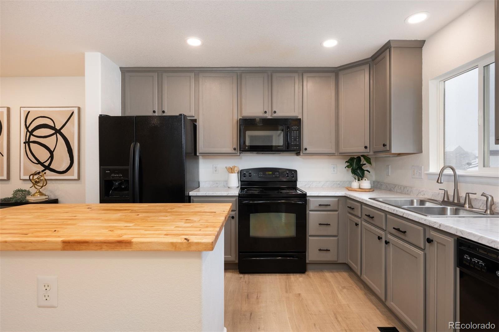 3935 Nordland Trail